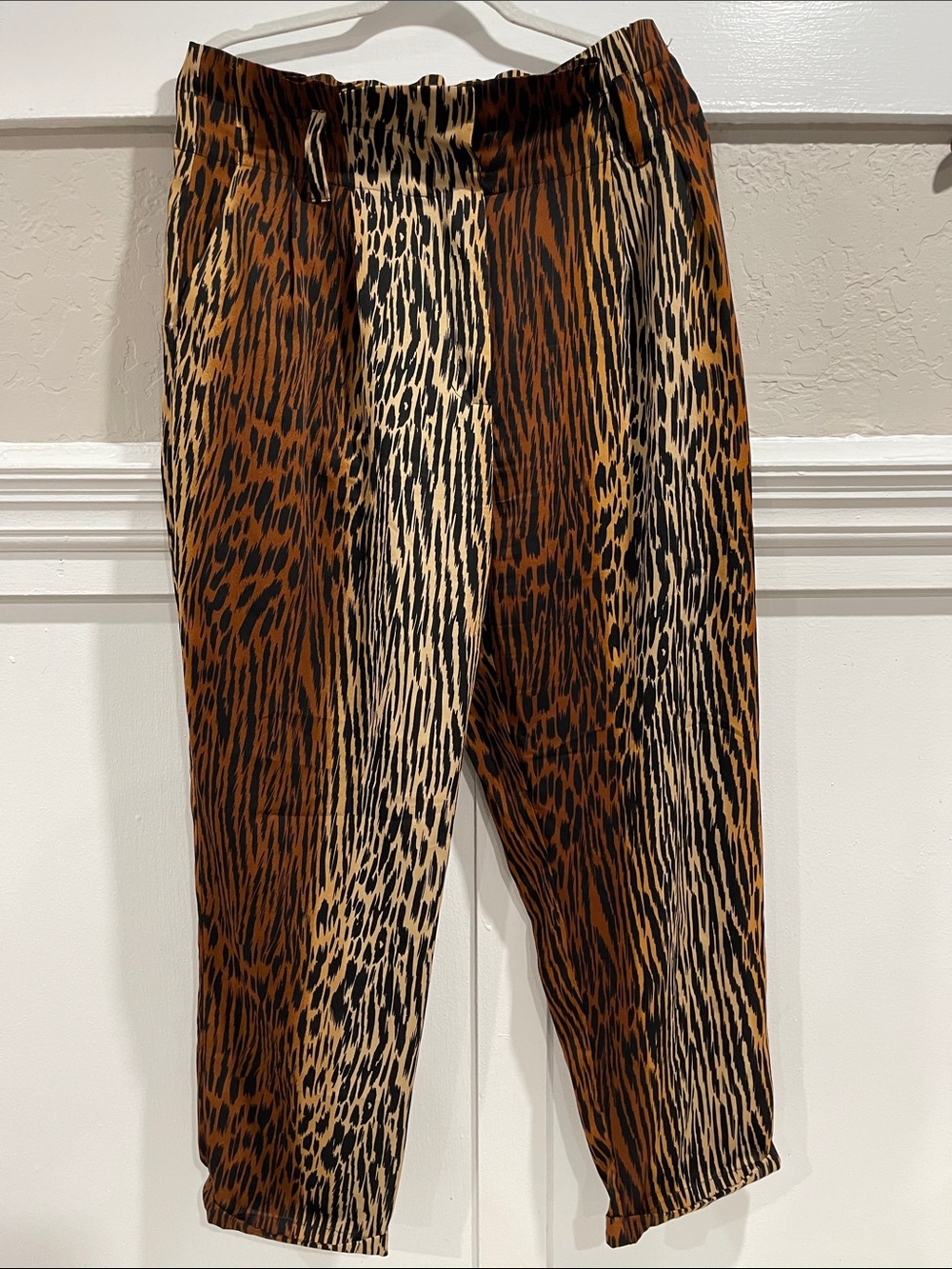 7th Ave New York & co design studio Print Dress Pants in Brown & Cream